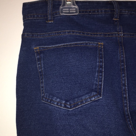 Stretchy Dark Wash Forever 21 Jeans - Picture 3 of 3